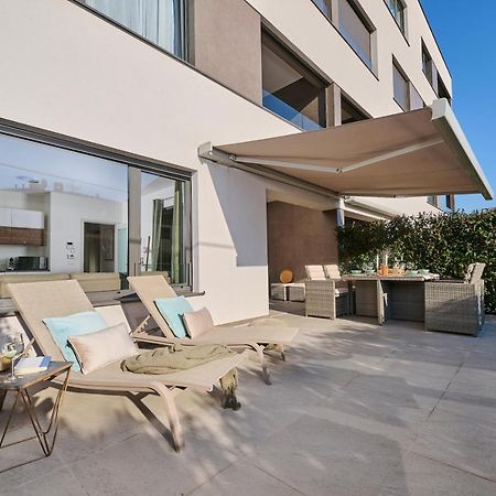 Brand New 1 Bedroom Apartment With Backyard Near The Beach! Porec Esterno foto