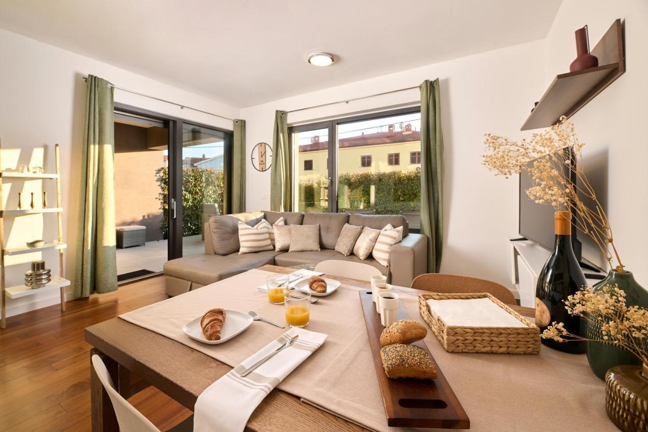 Brand New 1 Bedroom Apartment With Backyard Near The Beach! Porec Esterno foto